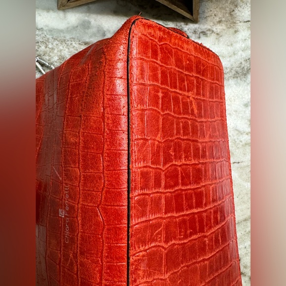 Chiara Ferretti RED Croc Embossed Handbag - Picture 16 of 16